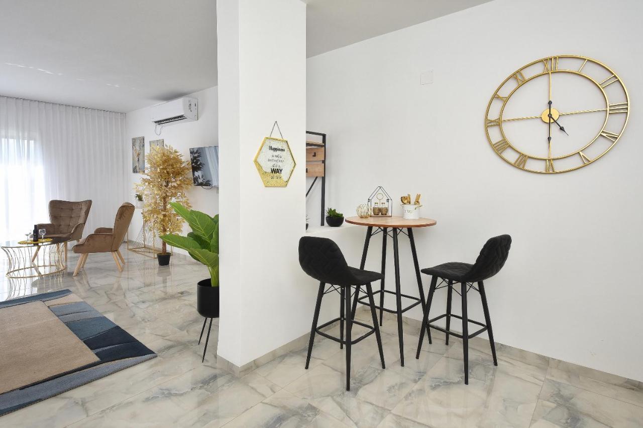 Ferienwohnung הסויטות של פולי Manot Exterior foto